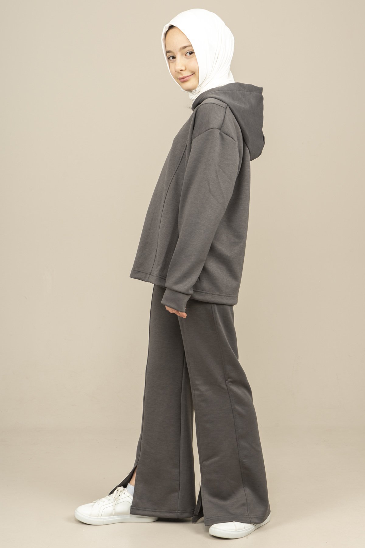 Young Girls Tracksuit Set Long Sleeves - Image 6